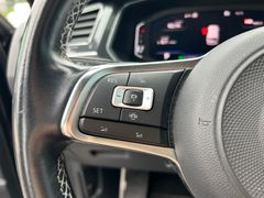 Fahrzeugabbildung Volkswagen Tiguan 2.0 TDI 4MOTION R-Line Pano AHK Stndhzn