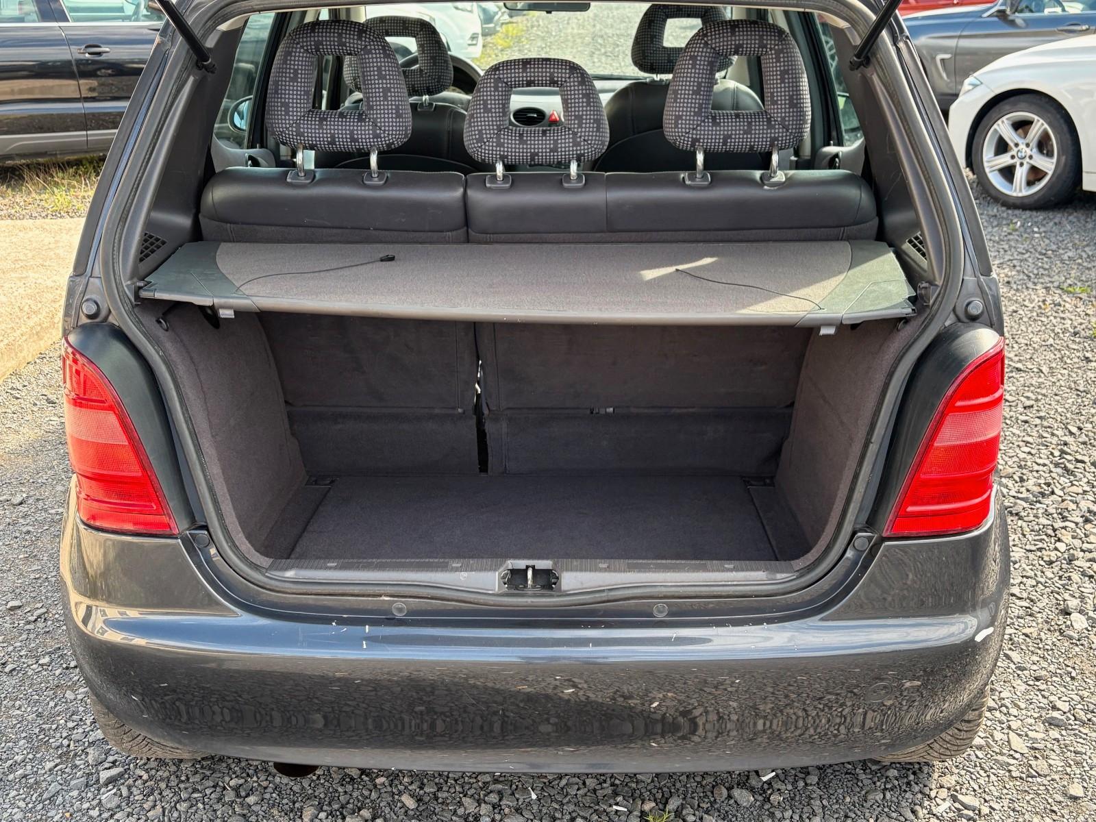 Mercedes-Benz A 190 AVANTGARDE Panorama Klima TÜV 09/2028 LMR