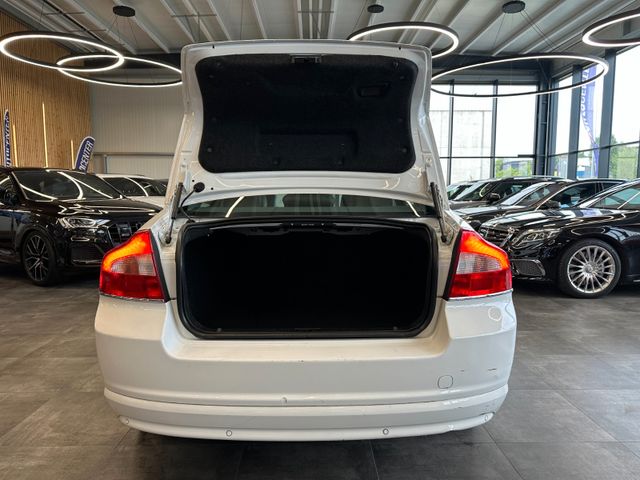 Volvo S80 Lim. D3 Summum *BiXenon*Standh*1.Hand*