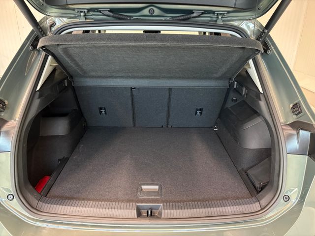 Tiguan Elegance 2.0 TDI DSG ACC LED SHZ
