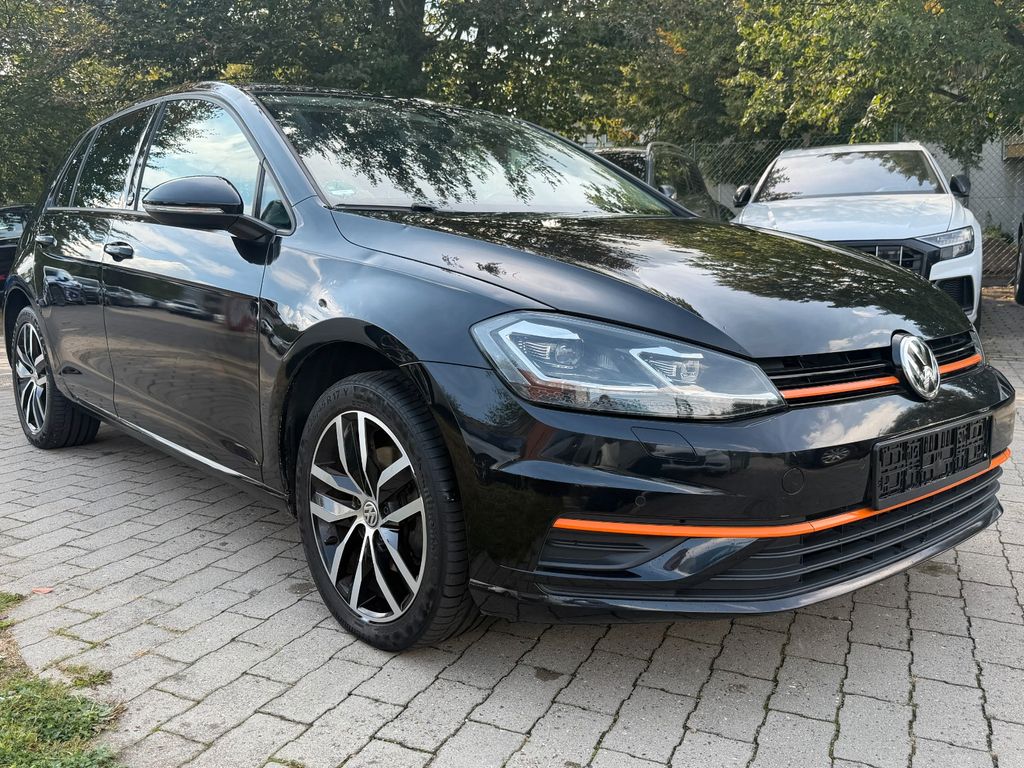 Image of Volkswagen Golf