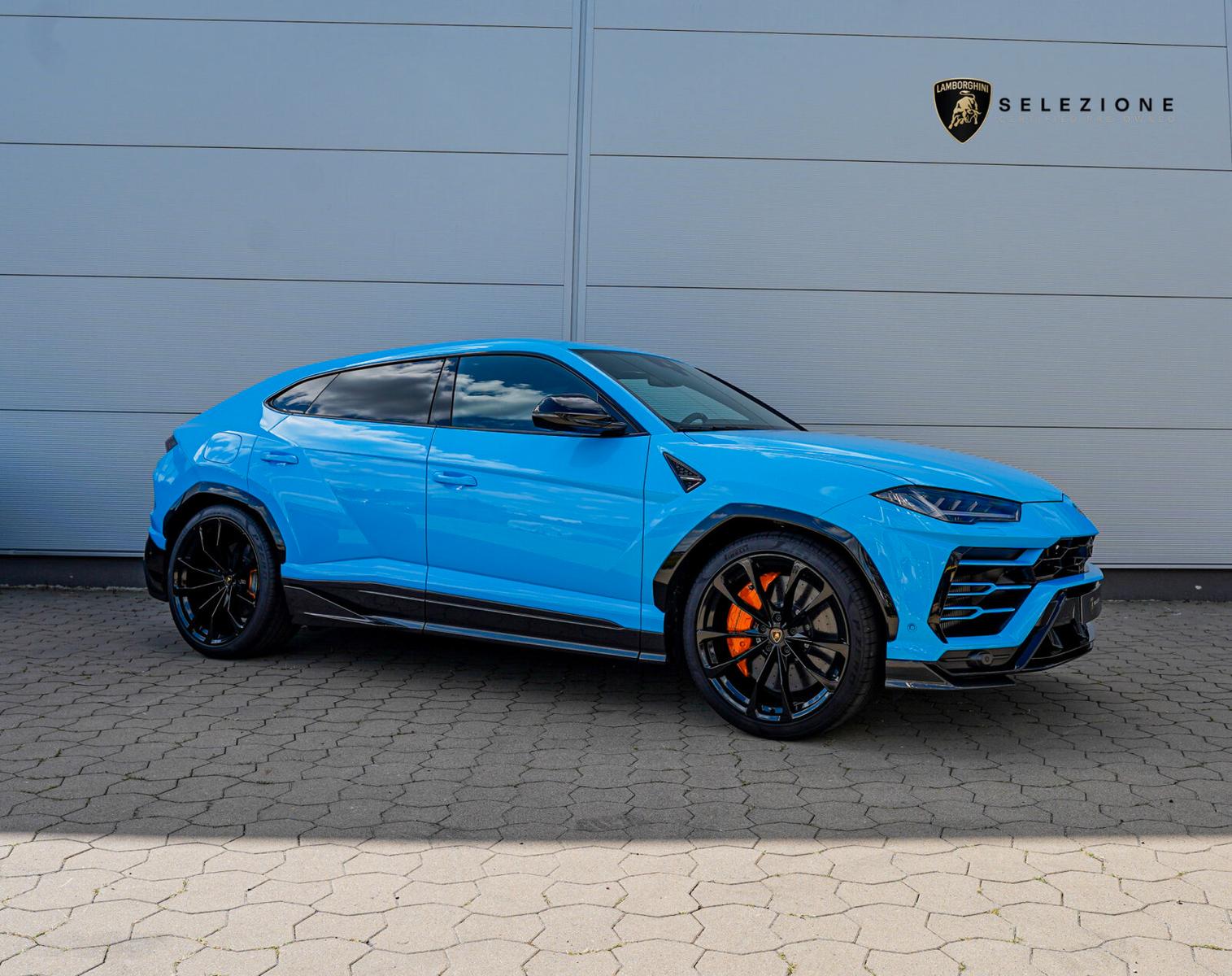 Lamborghini Urus*Carbon*Pano*B&O*Akrapovic*23"HUD*Park-Assis