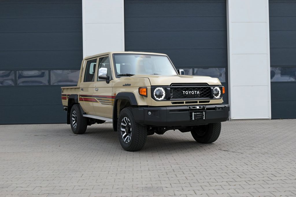 Image of Toyota Land Cruiser