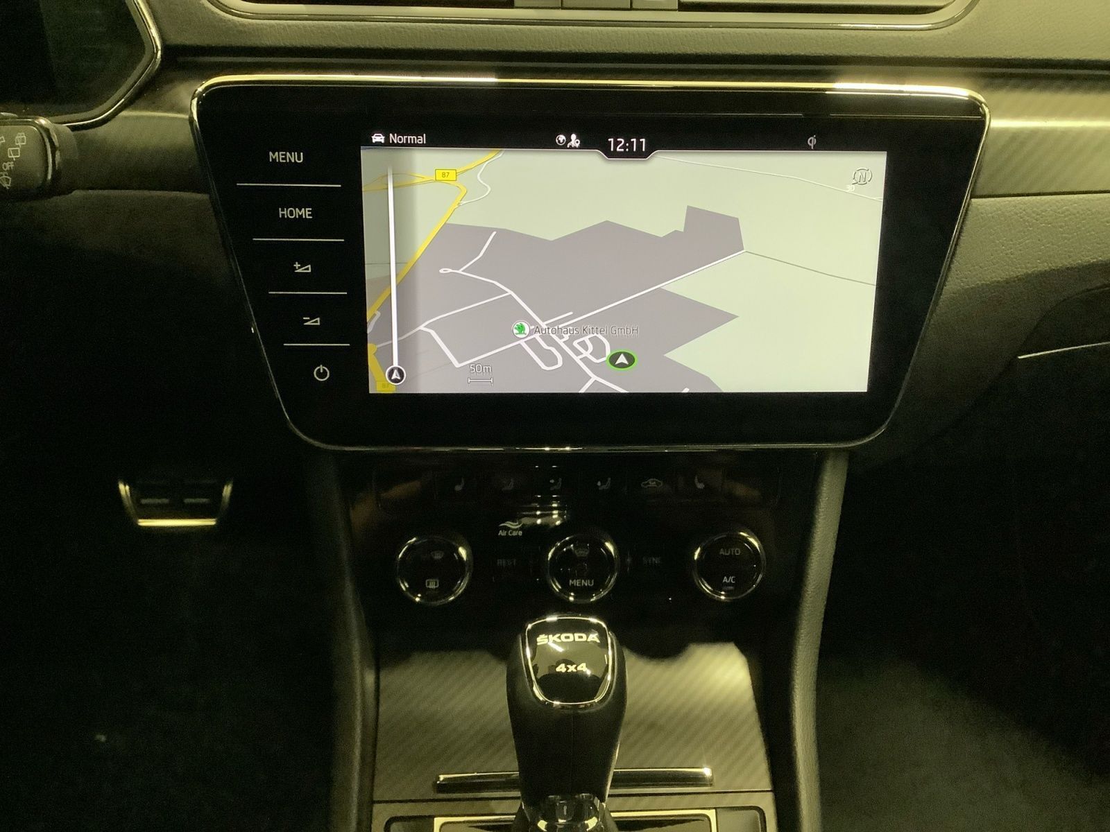 Superb Combi Sportline 206 kW 4x4 NAVI LED AHK