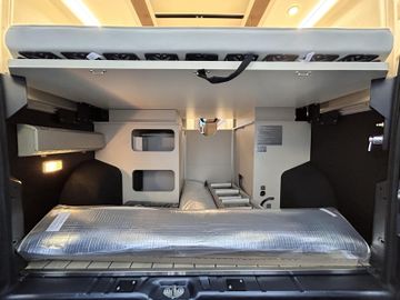 Westfalia Columbus 600 D 140PS 8G Schlafdach SOLAR SKYVIEW