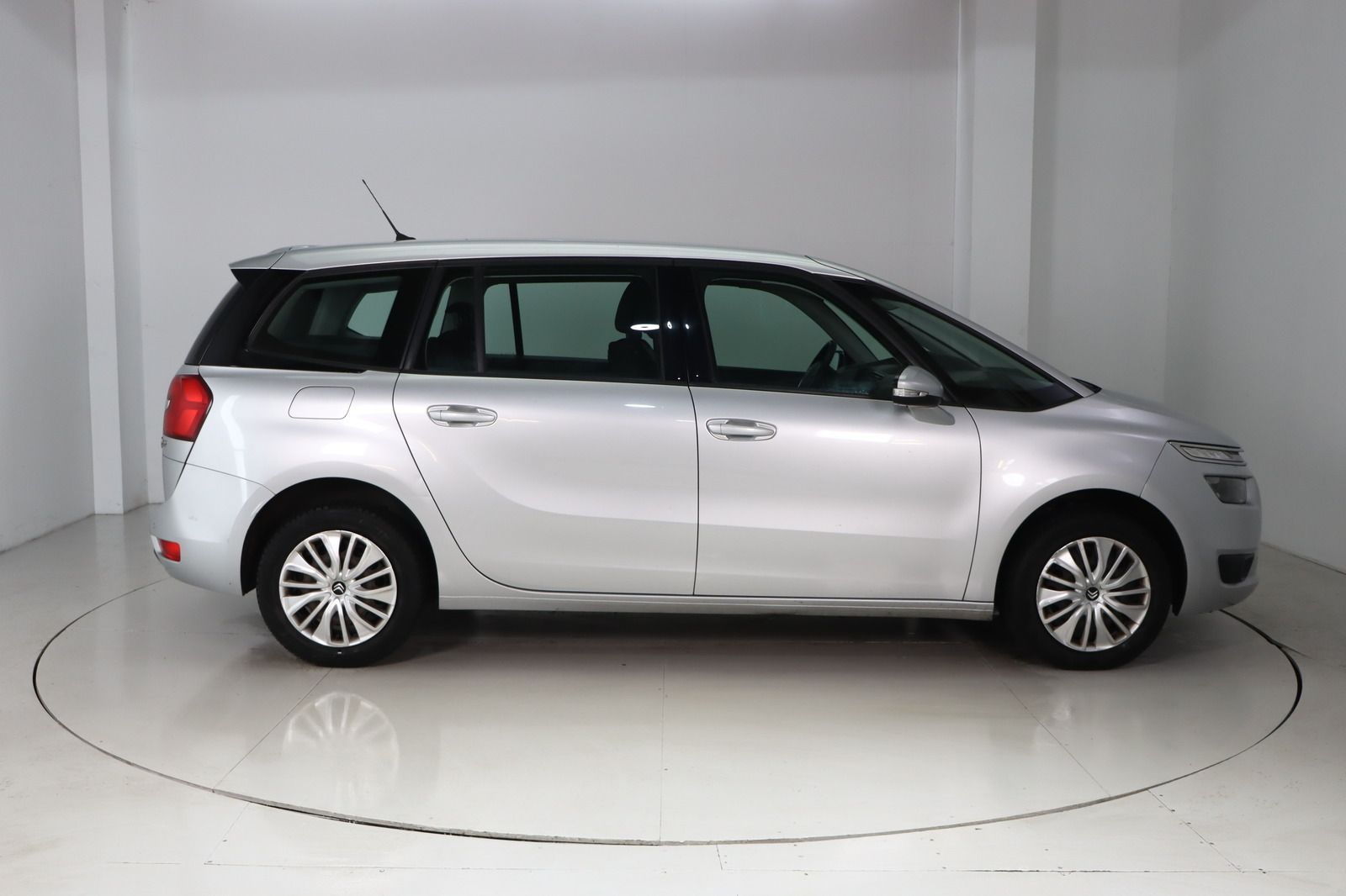 Fahrzeugabbildung Citroën Grand C4 Picasso VTi 120 * Navi * PDC * Tempomat