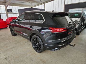 Volkswagen Touareg - 9