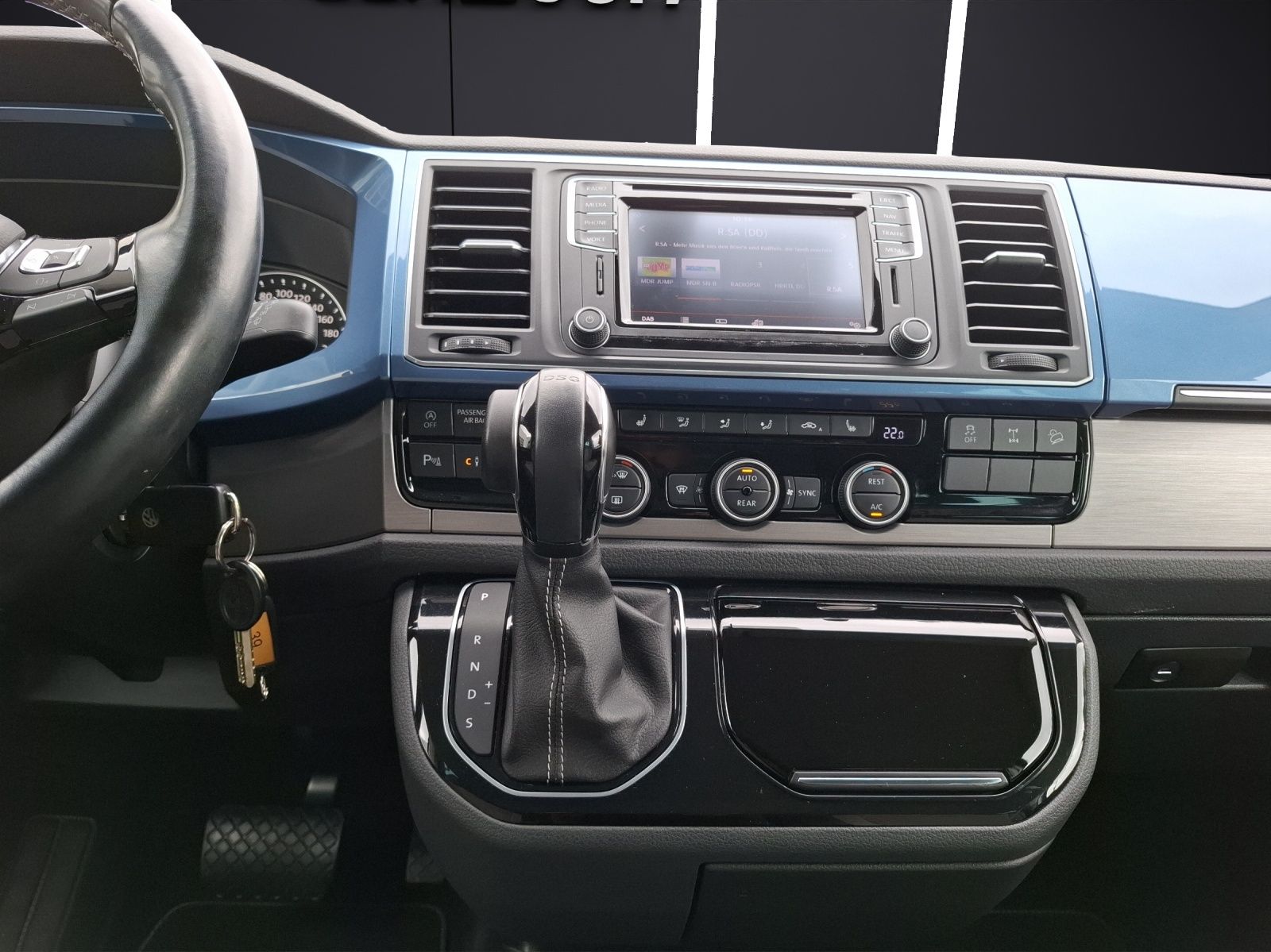 Fahrzeugabbildung Volkswagen T6 Multivan TDI Generation-Six DSG 4M STH AHK LE