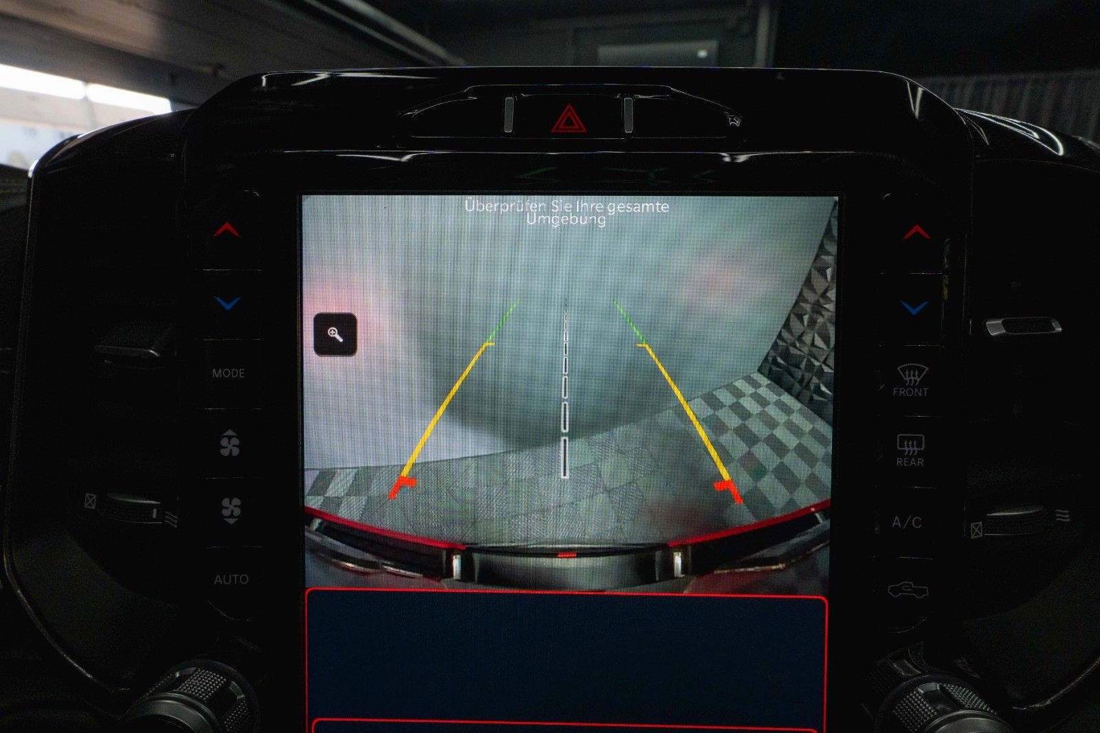 Fahrzeugabbildung Dodge RAM 5.7 V8 HEMI 4x4 NIGHT GT SPORT *Pano*22Zoll*