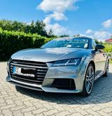 Audi TT Roadster 2.0 TFSI S tronic quattro -