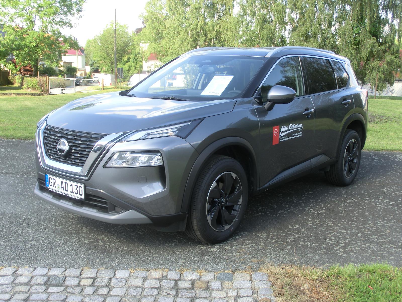 Nissan X-Trail N-Connecta 4x2 Navi+Family-Paket