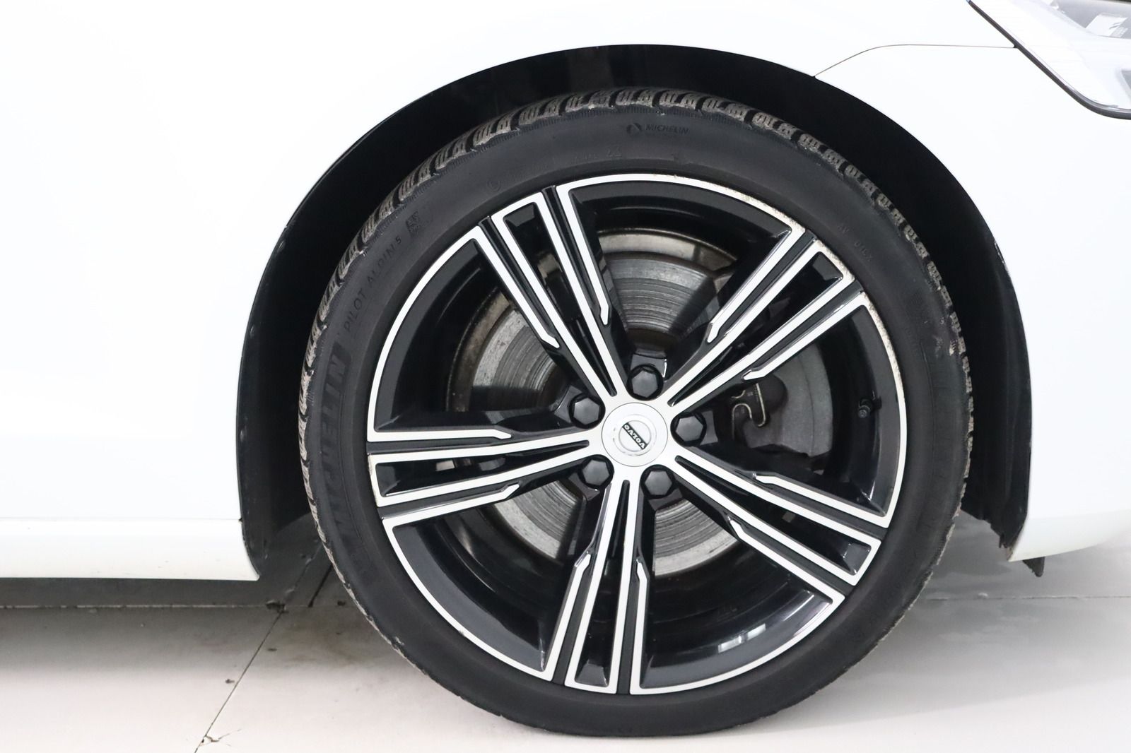 Fahrzeugabbildung Volvo V60 Kombi T8 R-Line AWD Recharge R Design Rechar