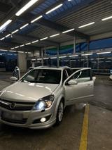 Opel Astra H OPC-line - Opel Astra aus 2009: Opc