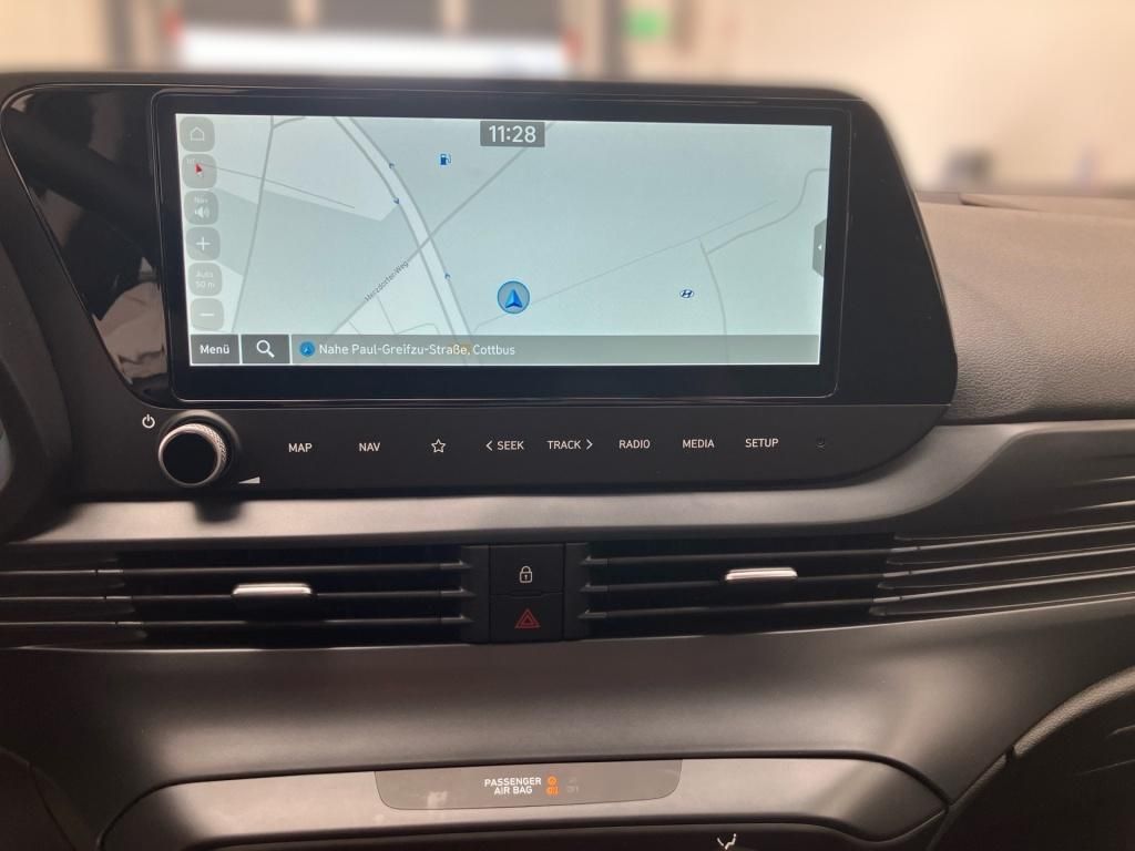 Fahrzeugabbildung Hyundai i20 1.2 5-MT Select Navi SpurH KAM PDC