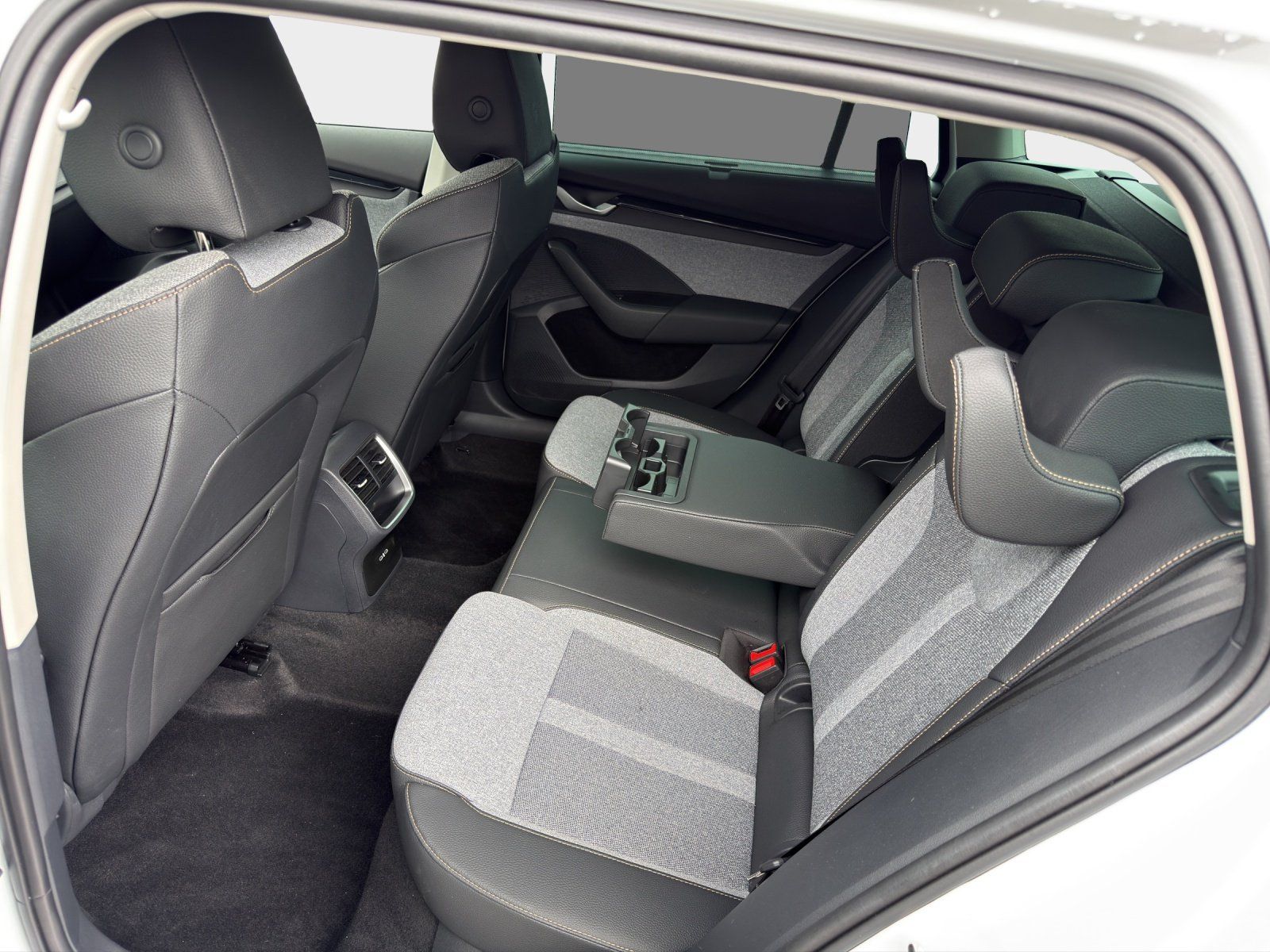 Skoda Octavia - Bild 11