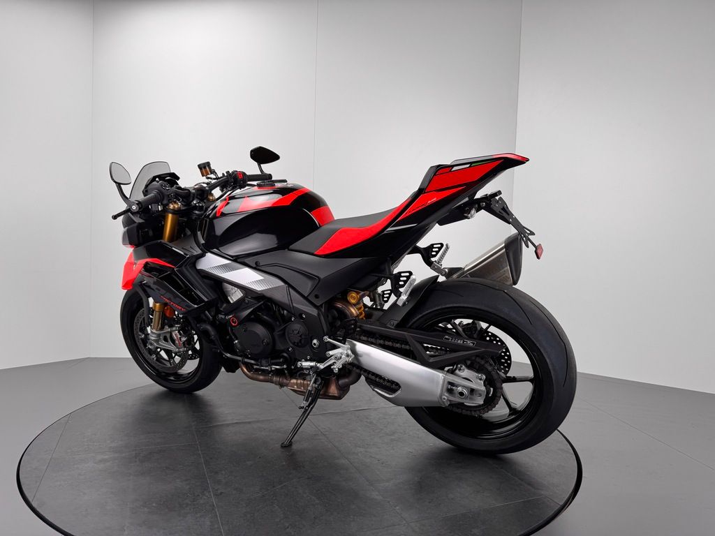 Fahrzeugabbildung Aprilia TUONO V4 FACTORY *1. HAND *NEUWERTIG
