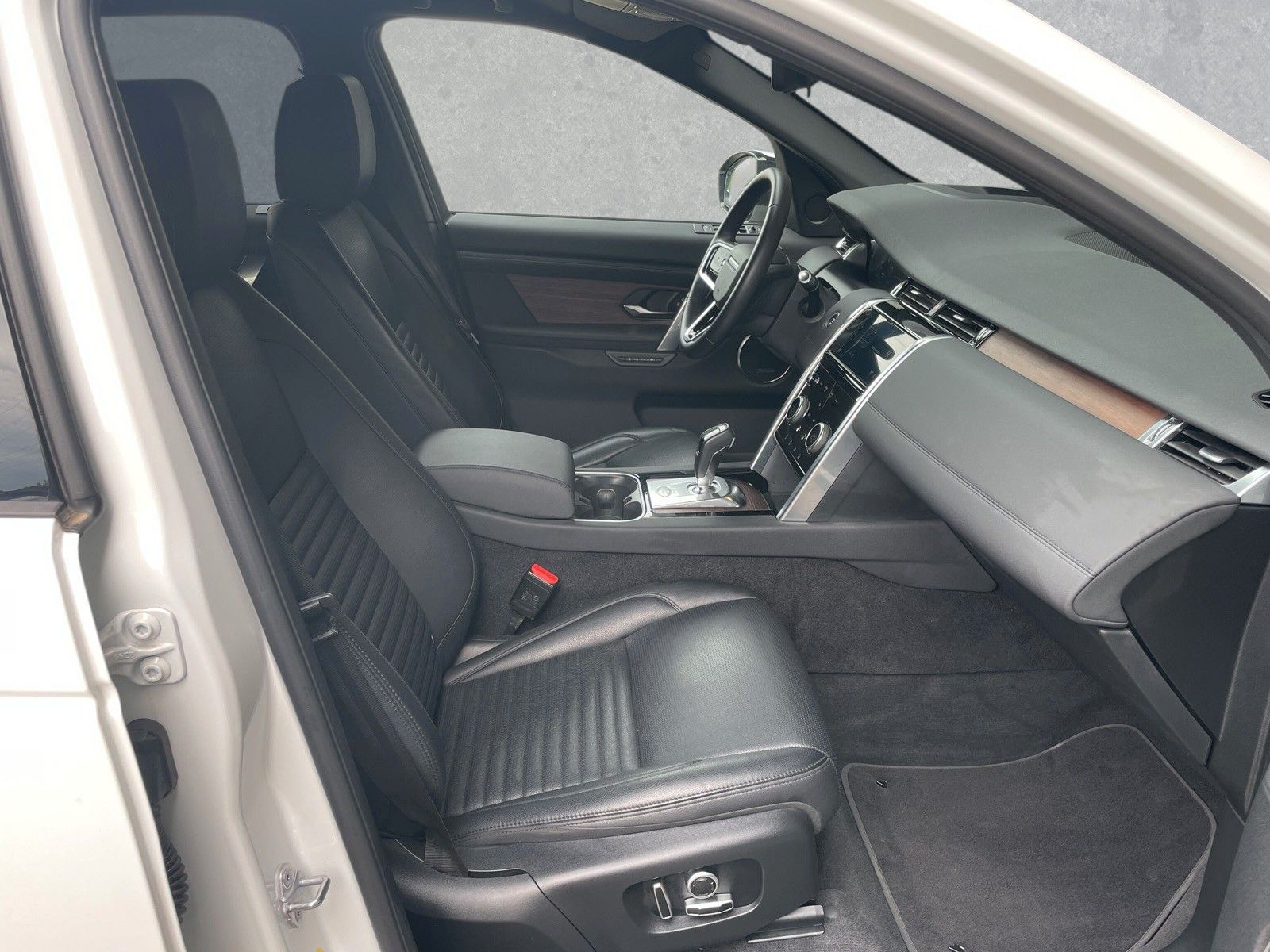 Land Rover Discovery Sport D200 SE 7-Sitzer/ACC imagem 3