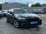 BMW 530 Baureihe 5 Touring 530 d 3,0 xDrive M-Paket - BMW 530 mit Diesel-Antrieb: Leder, Schiebedach, Kombi, 530d Paket
