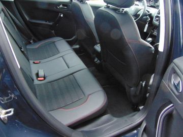 Bild 11 Peugeot 2008 Allure