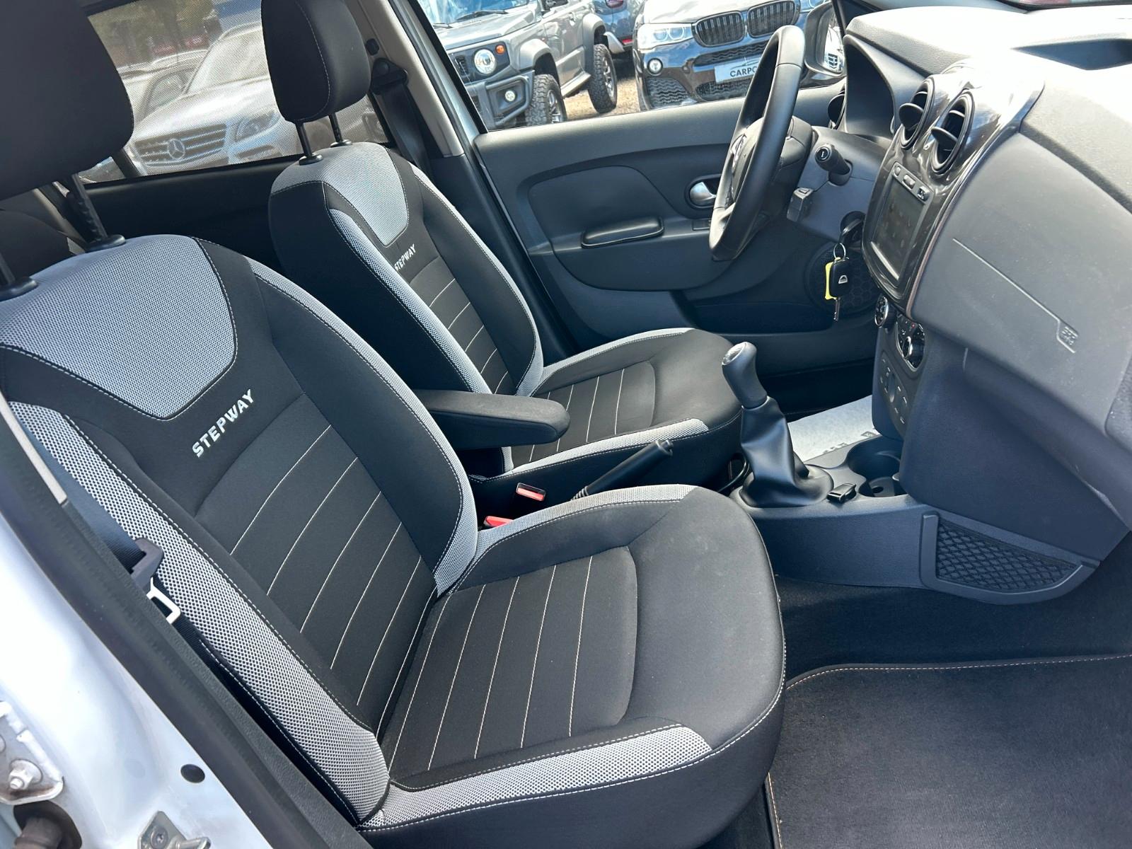 Dacia Sandero Stepway TCe 90 Prestige Klima Navi R17