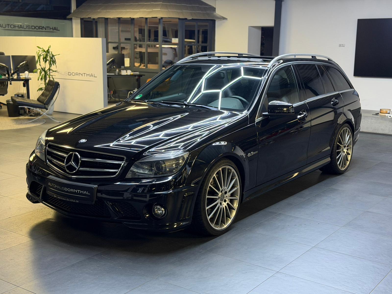 Mercedes-Benz C 63 AMG T/BOSE/PERFORMANCE PACKAGE