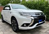 Mitsubishi Plug-in Hybrid Outlander 2.0 MIVEC PLUG-IN H...
