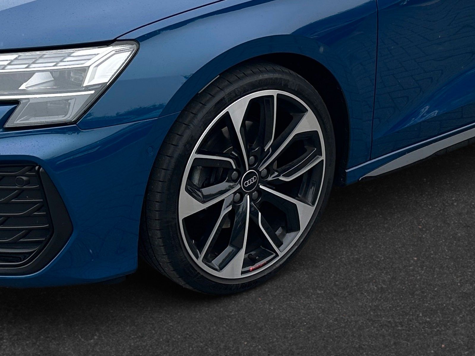 Audi A3 Limousine 35 TFSI S line – Bild 7