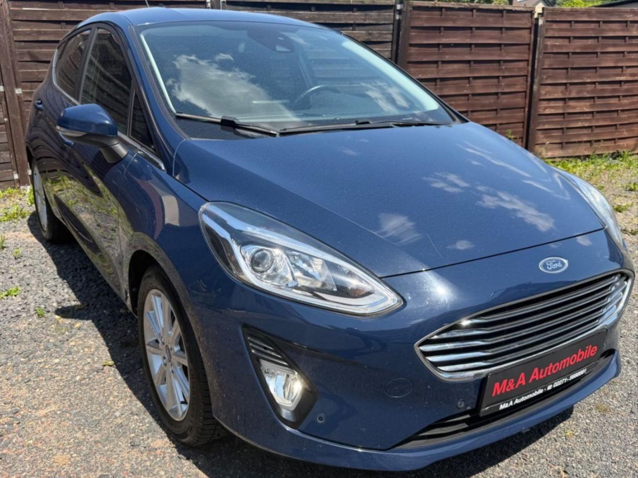 Ford Fiesta Titanium *NAVI*RCAM*PDC*KLIMAA*USB*CARPL