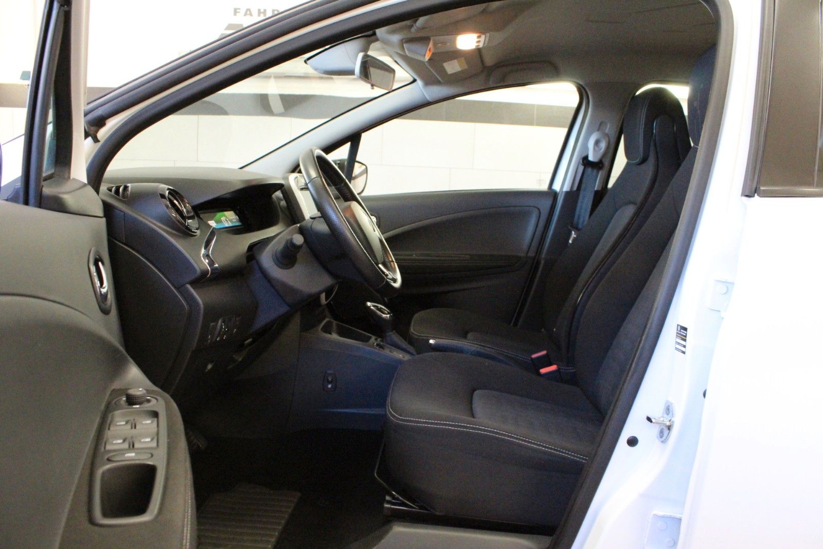 Fahrzeugabbildung Renault ZOE Z.E. 40 Intens*R-Link *Winterpaket