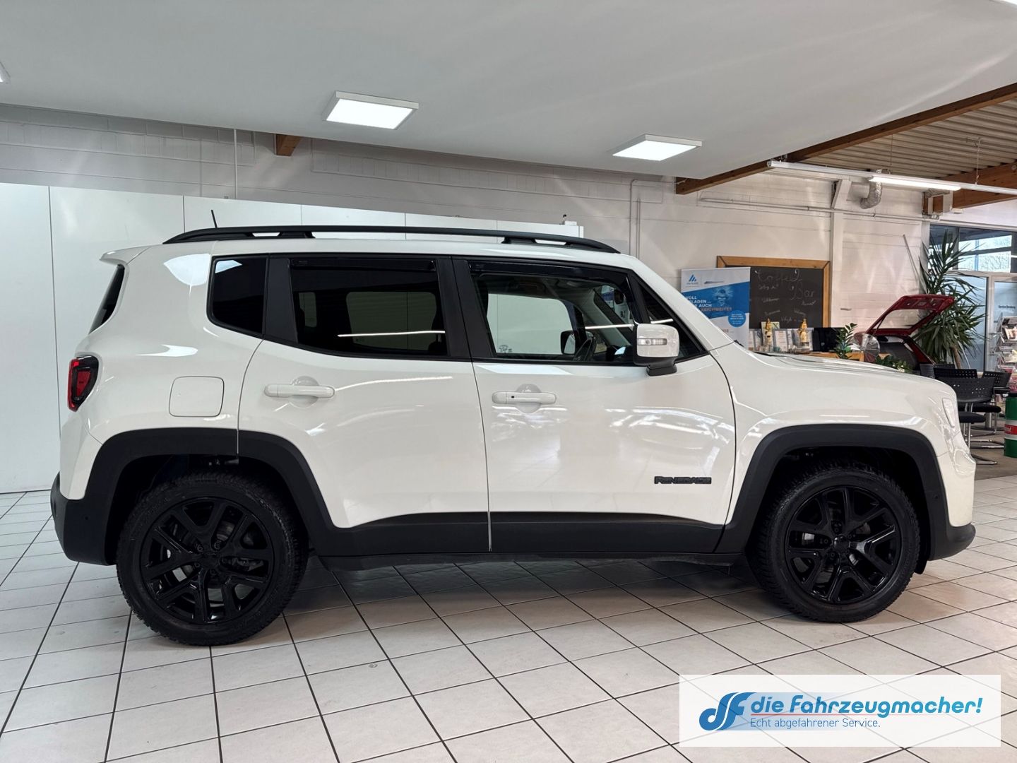 Fahrzeugabbildung Jeep Renegade Limited FWD Navi Soundsystem ACC DAB Am