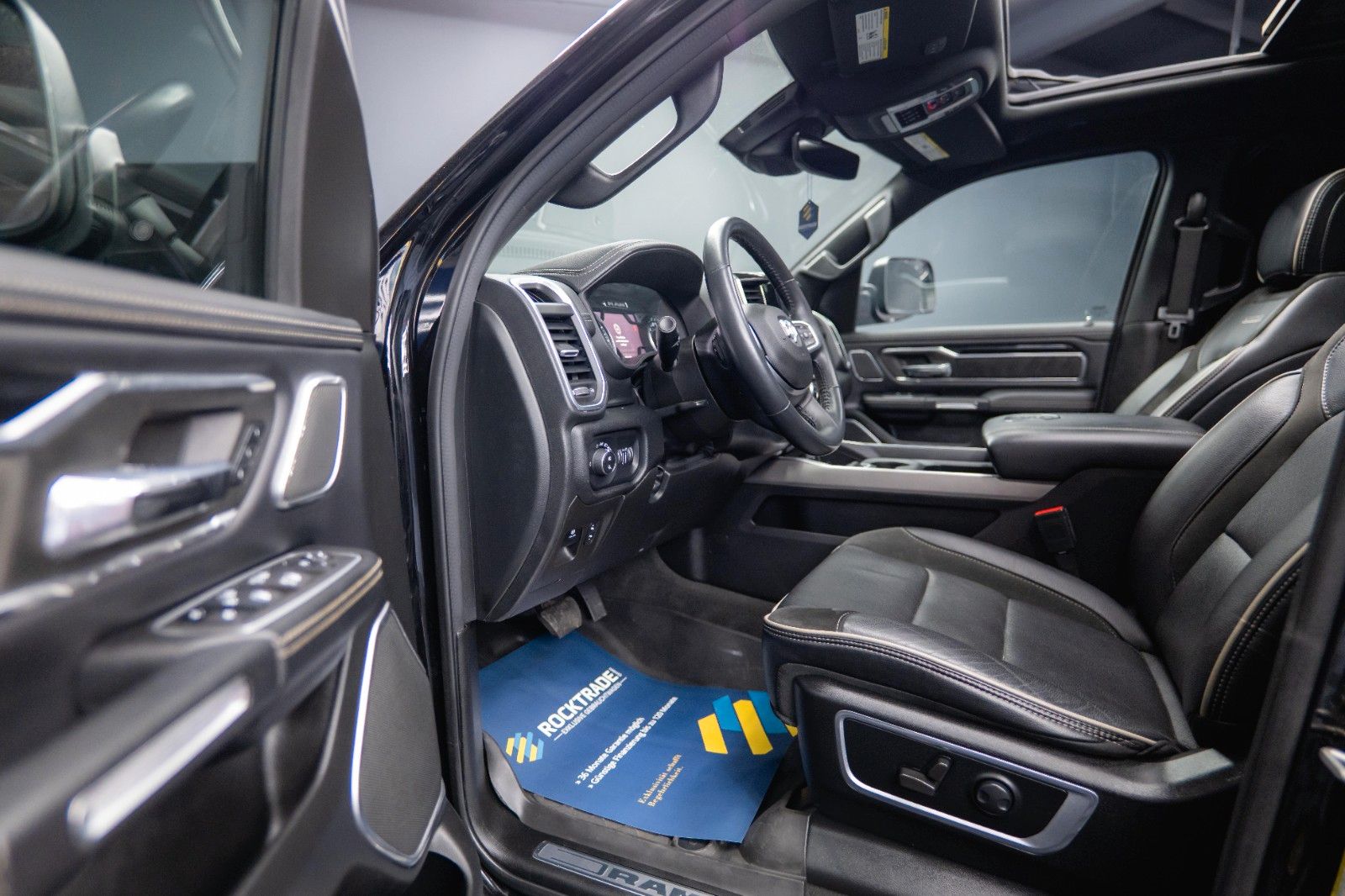 Fahrzeugabbildung Dodge RAM 5.7 V8 HEMI 4x4 NIGHT LARAMIE *Pano*22 Zoll*