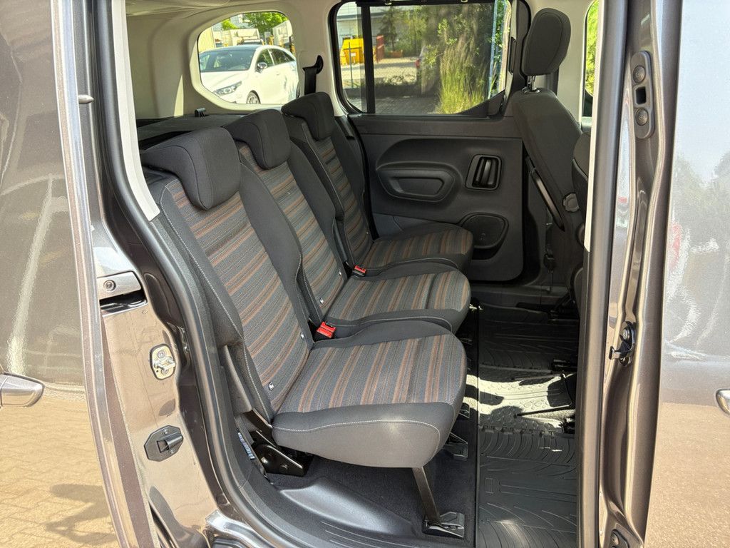 Fahrzeugabbildung Opel Combo Life E 1.5 Innovation