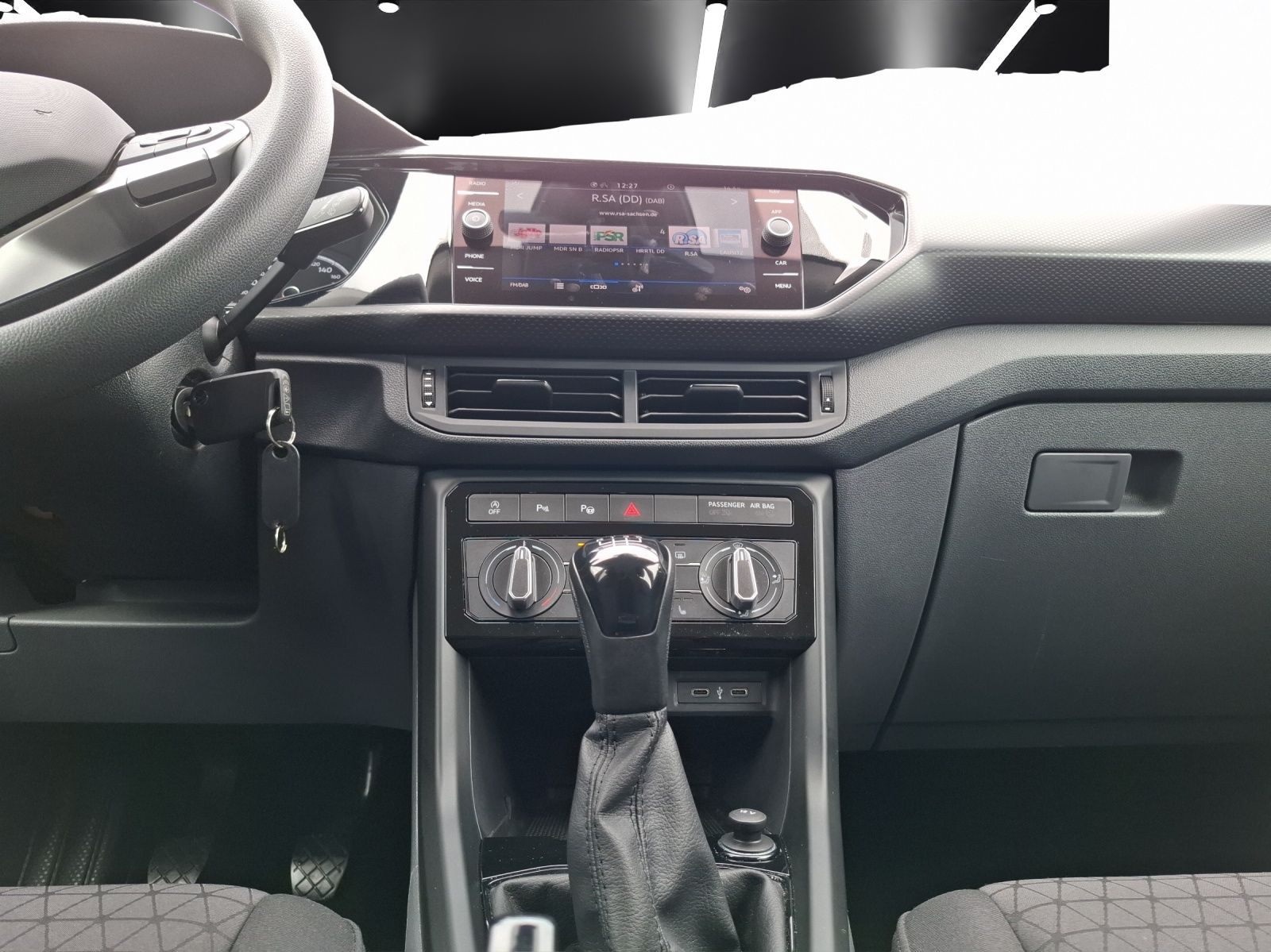Fahrzeugabbildung Volkswagen T-Cross LED Navi ACC Kamera Park-Assist SH LM