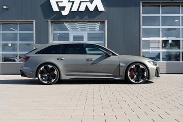 2025 AUDI RS6 photo 4