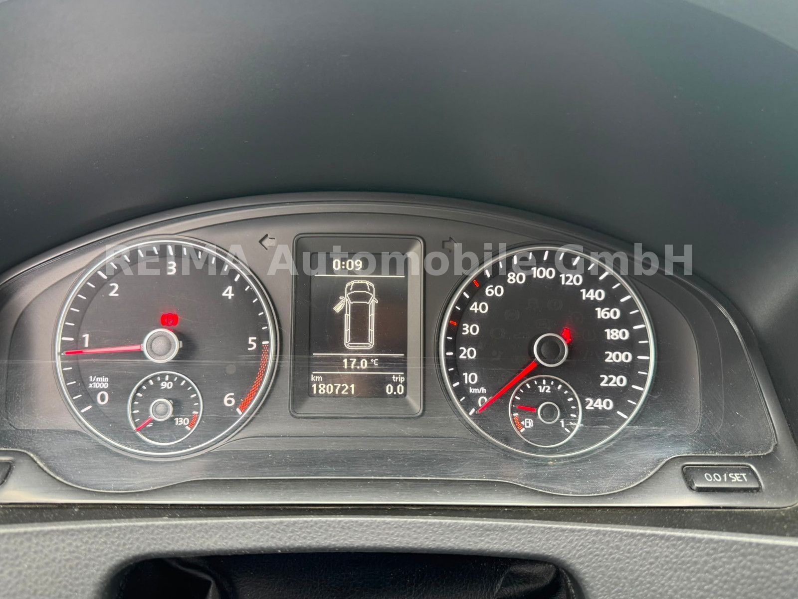 Fahrzeugabbildung Volkswagen T5 2,0 TDi Camper, Solar , 2 Schlafplätze