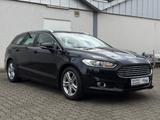 Ford Mondeo Turnier Titanium-Spur Ass.-Navi-Park Ass. - Ford Mondeo: Titanium