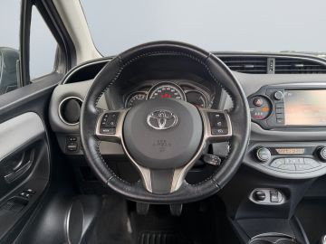 Toyota Yaris - 12
