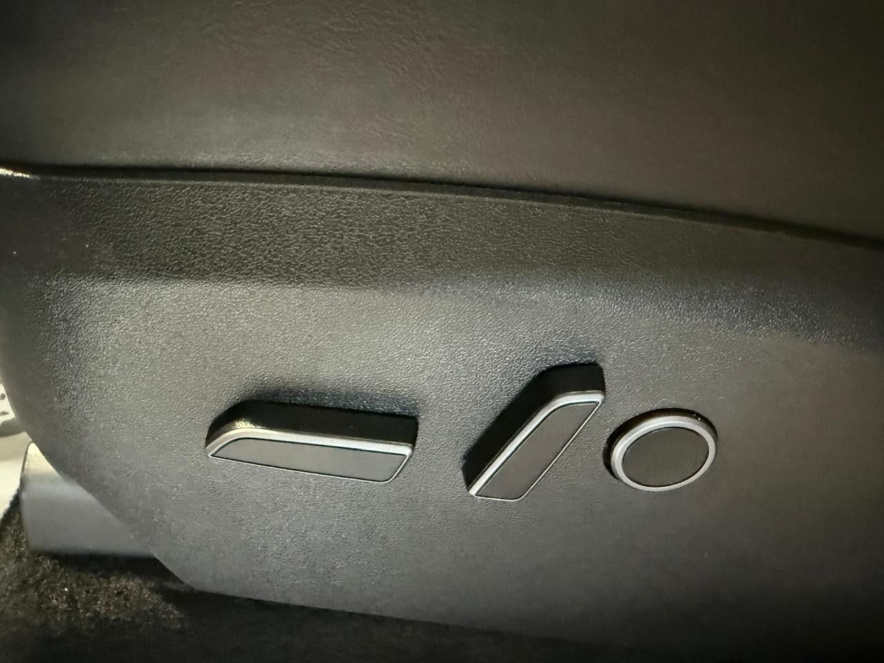 Tesla Model Y Long Range Dual AWD foto 13