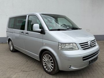 Volkswagen T5 Multivan - 1