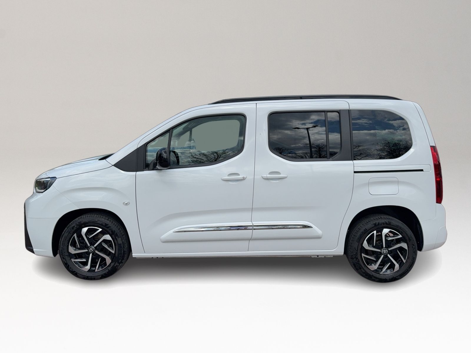Proace City Verso 1.5 D-4D L1 Team D S Automatic
