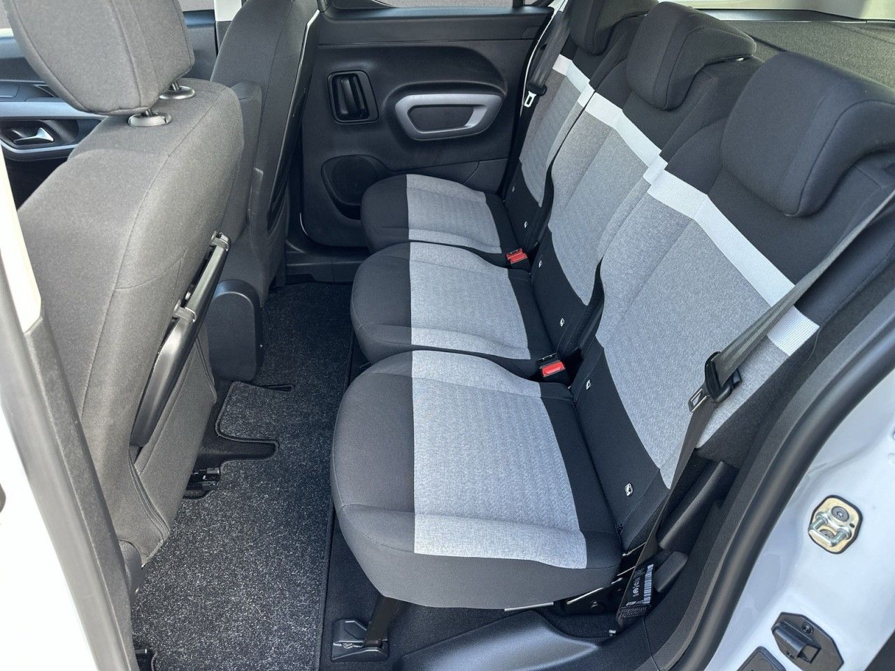 Fahrzeugabbildung Citroën Berlingo M BlueHDi 130 S&S Max