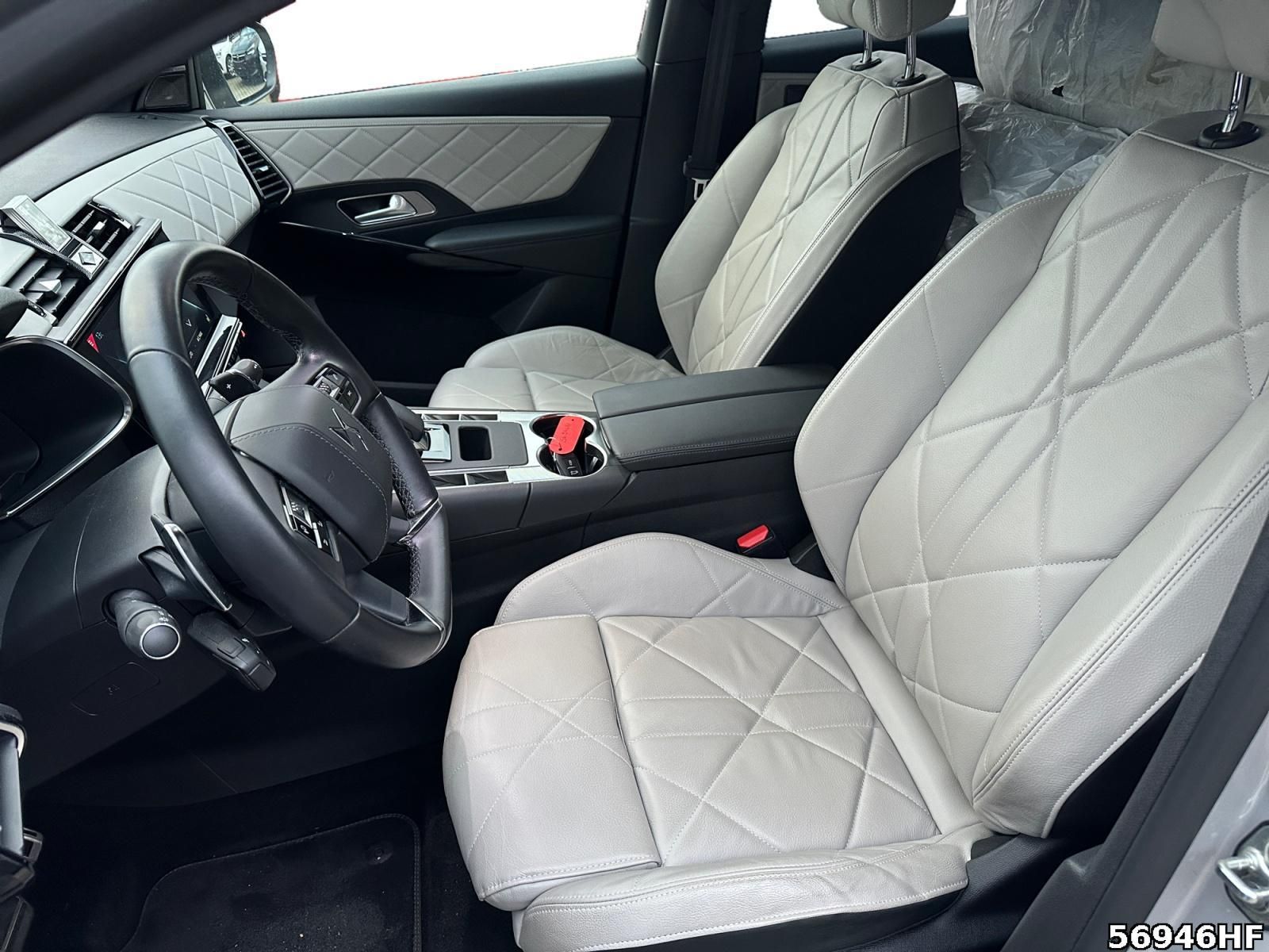 Fahrzeugabbildung DS Automobiles DS7 Hybrid 4x2, Rivoli