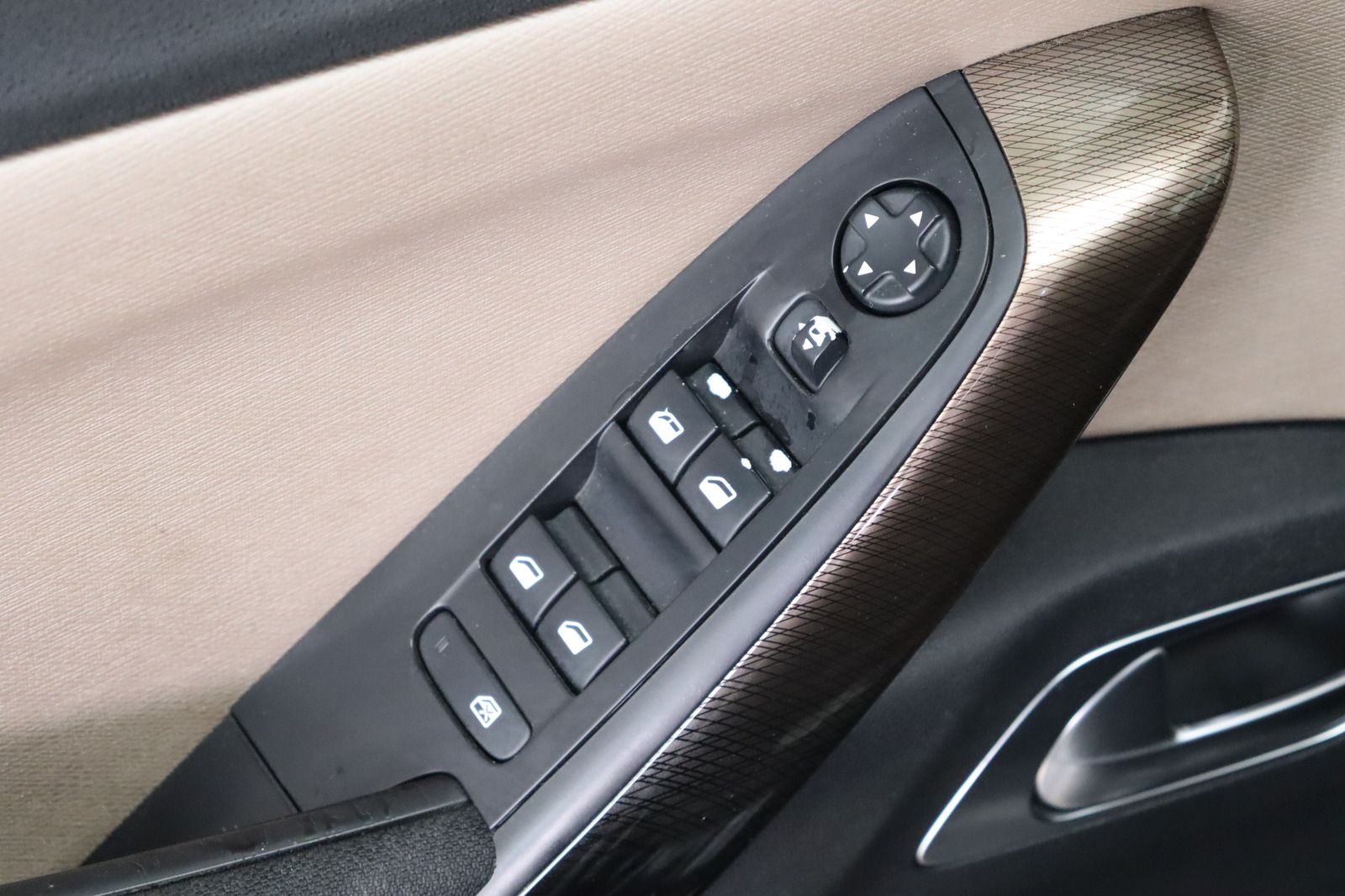 Fahrzeugabbildung Citroën Grand C4 Picasso 1.6 HDi Exclusive