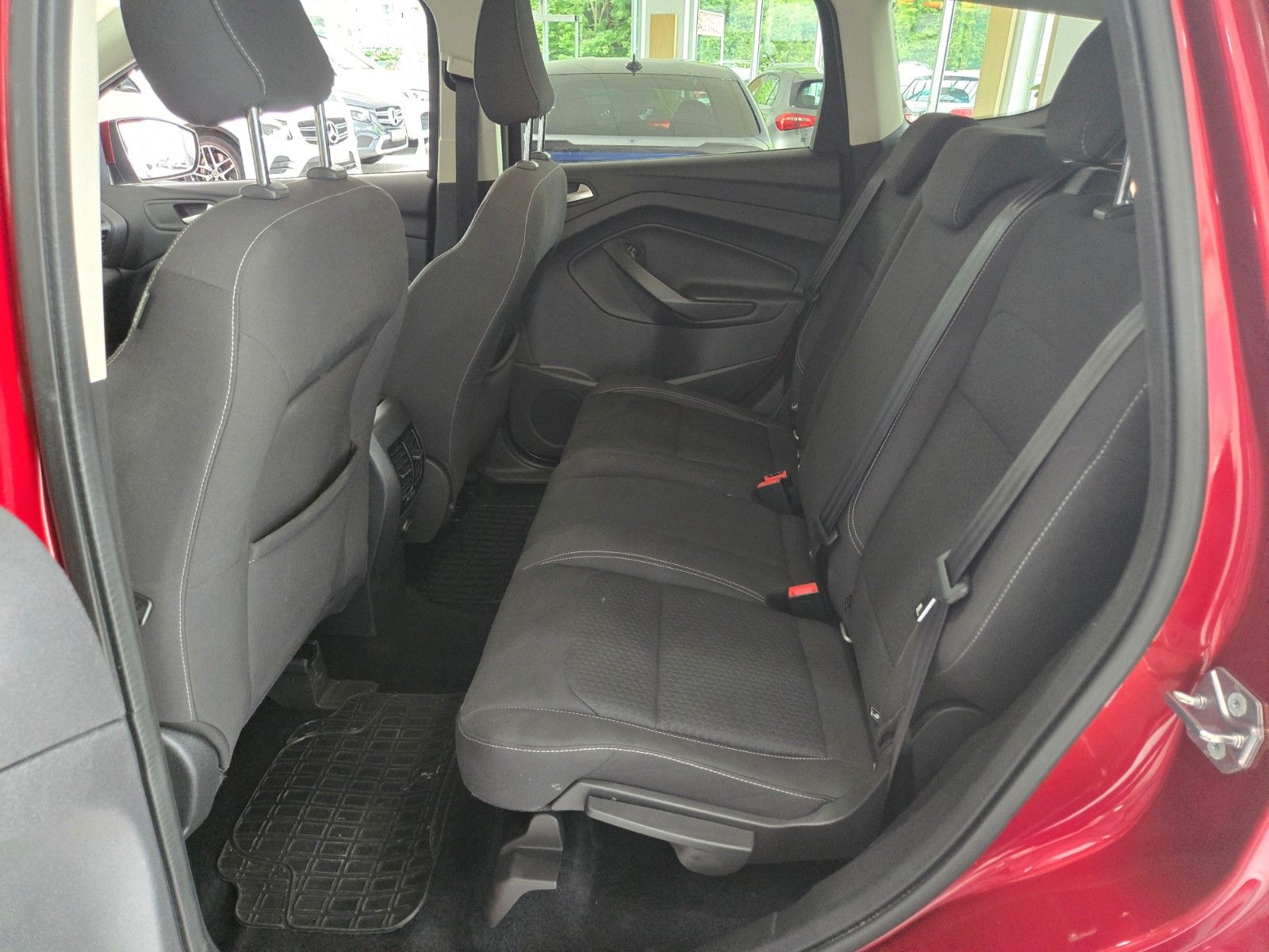 Fahrzeugabbildung Ford Kuga Cool & Connect