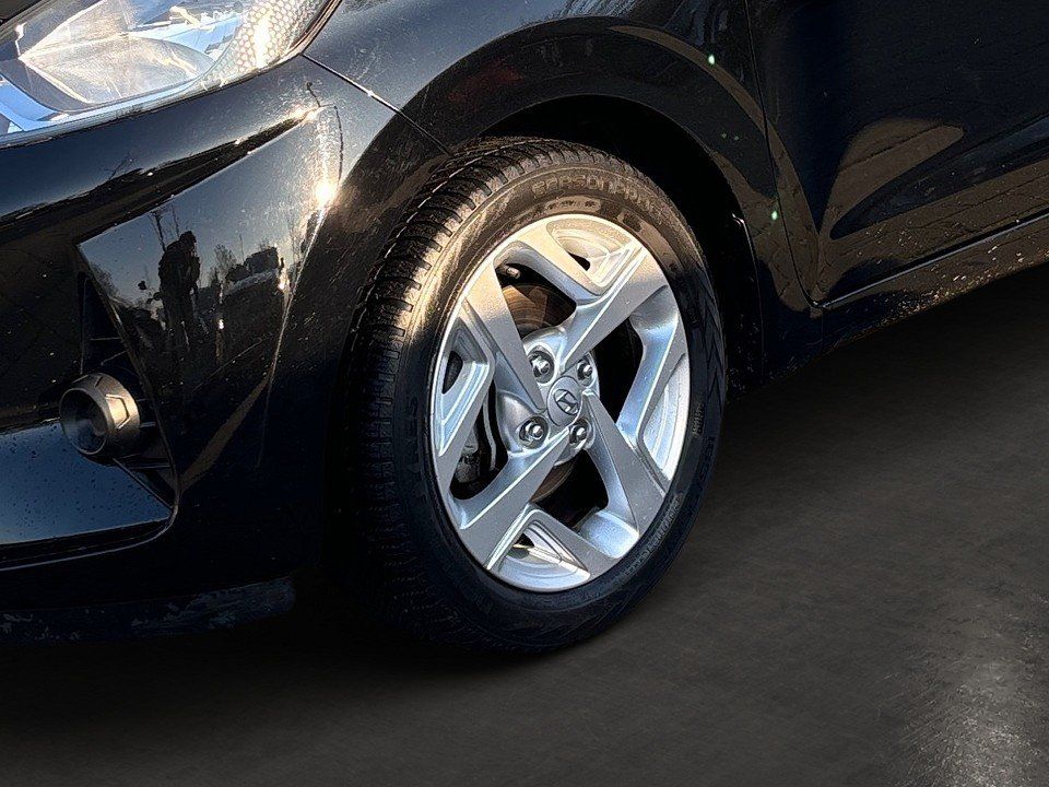 Fahrzeugabbildung Hyundai i10 1.2i 84PS A/T Trend Komfortpaket, Navipaket
