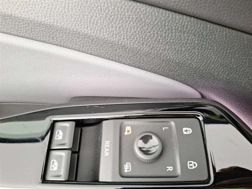 Volkswagen ID.4 Pro 82 kWh 4MOTION Infotainment-Paket Plus, миниатюра 17