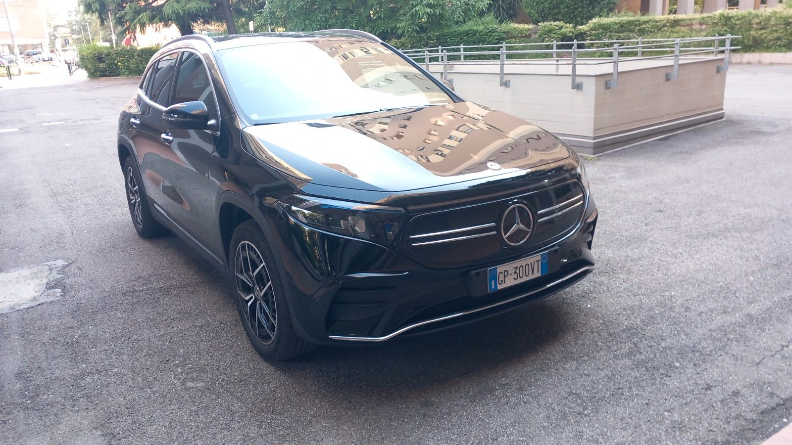 MERCEDES-BENZ EQA 250+ + 11/2023 