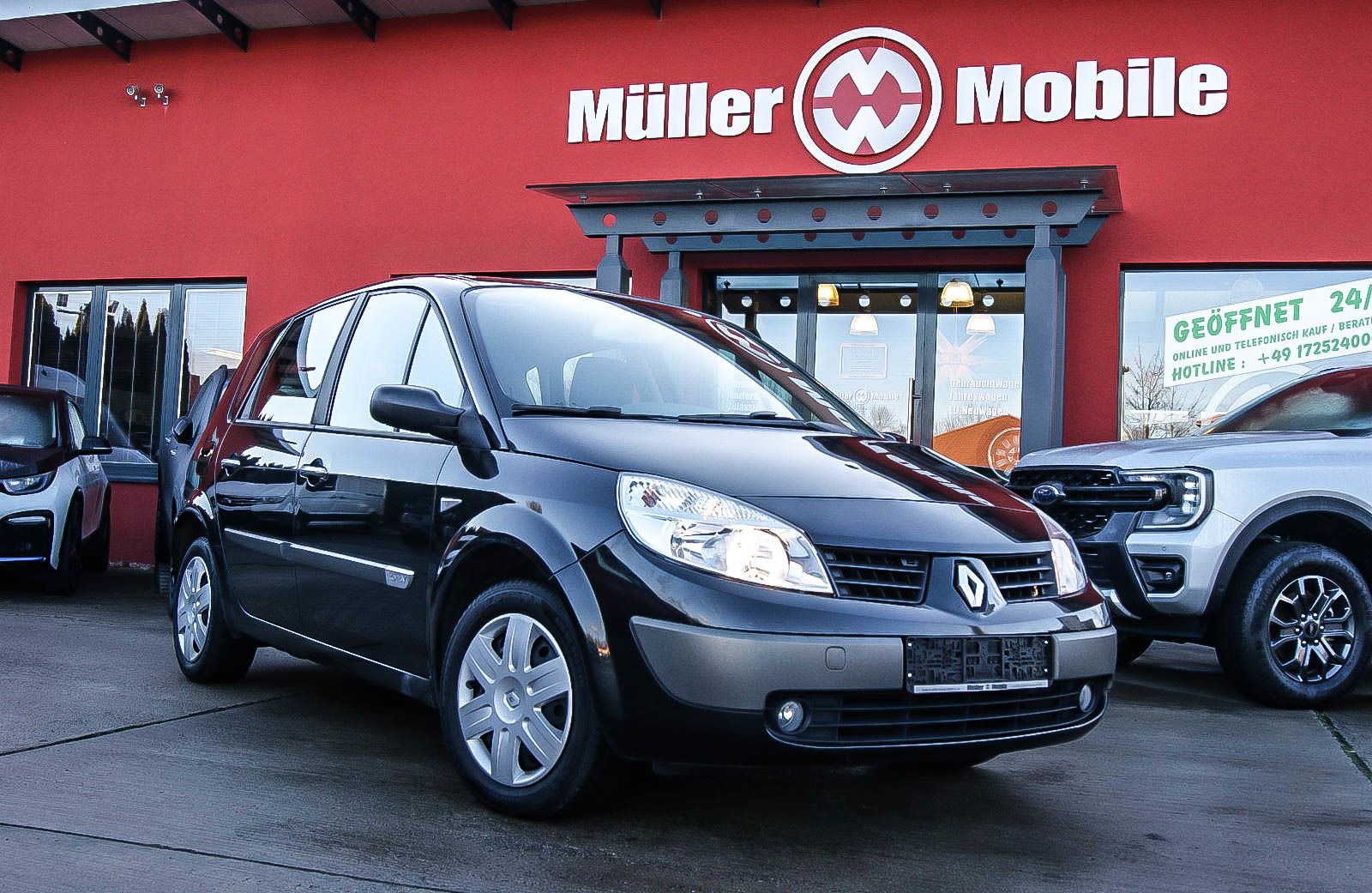 Fahrzeugabbildung Renault Scenic II 1.6i Dynamique Confort Klima