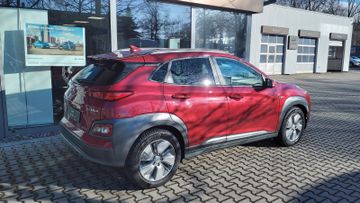 Fahrzeugabbildung Hyundai Kona Elektro Premium Navi BlueLink SitzPaket
