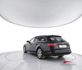 Audi A4 - 4